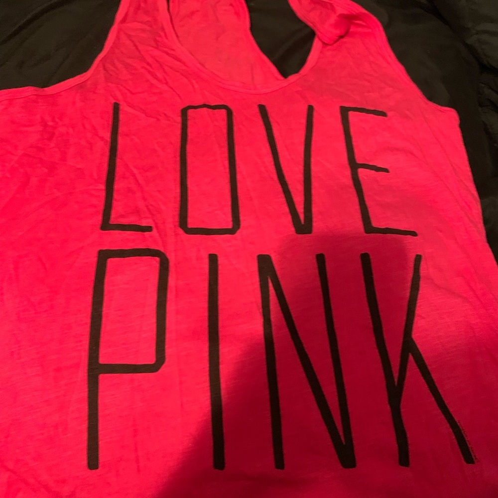 vs pink tank top